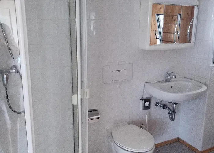 ゲストハウス Zimmervermietung 3*